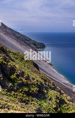 Italien, Sizilien, Liparische Inseln, Stromboli, Sciara del Fuoco, Feuer schieben Stockfoto