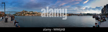 Porto Panorama vom Ufer Stockfoto