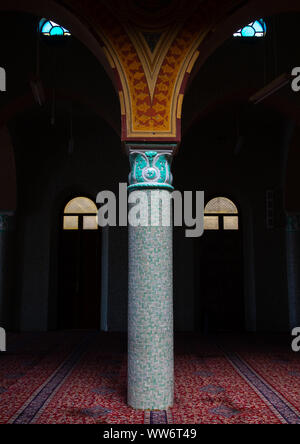 Spalte in der Großen Moschee Kulafa Al Rashidin, Central region, Asmara, Eritrea Stockfoto