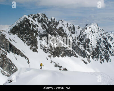 Skitour auf den Pirchkogel, Stubaier Alpen, Tirol, Österreich Stockfoto