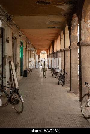 Arkaden im Old Market, Central region, Asmara, Eritrea Stockfoto