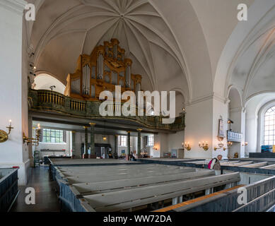 Stockholm, Schweden. September 2019. Der Innenpool Blick auf die Katarina Kirche Stockfoto