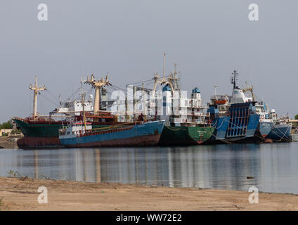 Schiffe im Hafen, nördlichen Roten Meer, Massawa, Eritrea Stockfoto