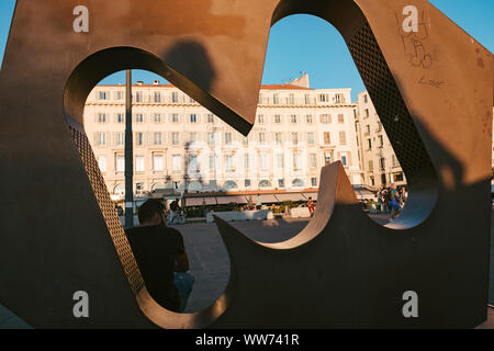 Auf dem Weg zum Alten Hafen in Marseille, Frankreich Stockfoto