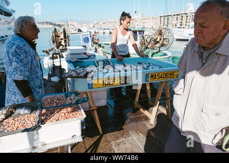 Auf dem Weg zum Alten Hafen in Marseille, Frankreich Stockfoto