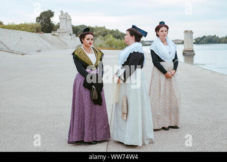 Traditionell Katalanen in den Reis Festival in Arles, Frankreich gekleidet Stockfoto