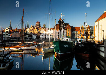 Europa, Polen, Pommern, Gdansk/Danzig Mottlau, das mittelalterliche Krantor Zuraw, Altstadt Stockfoto