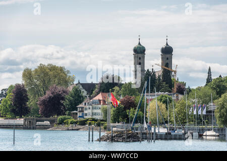 Friedrichshafen, Baden-Württemberg, Deutschland, Panoramablick über den Bodensee und das Schloss Kirche, Stockfoto