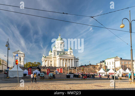 Helsinki Evangelisch-lutherische Kathedrale Blick von einer Straße, Finnland Stockfoto