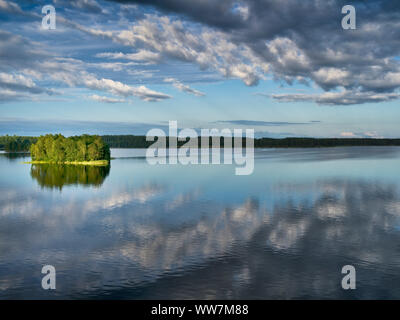 Schweden, Smaland, EksjÃ¶, Cloud Stimmung am See Solgen Stockfoto