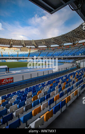 13. September 2019, San Paolo Stadion Fuorigrotta, Neapel, Italien; Die San Paolo Stadion ist zum ersten Mal der Öffentlichkeit nach umfangreichen Renovierungsarbeiten zum Stadion - Redaktionelle verwenden Sie nur geöffnet. Stockfoto