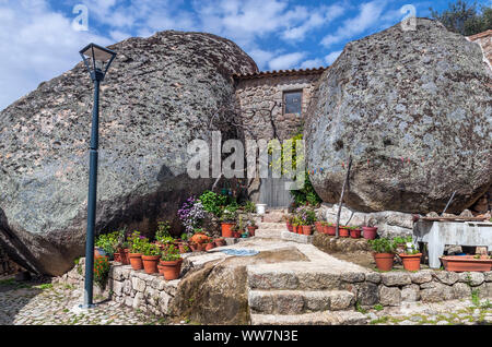 Besuch des Steindorfes Monsanto, Portugal Stockfoto