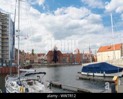 Alten Hafen und dem Kran (ŻURAW) in Danzig, Polen Stockfoto