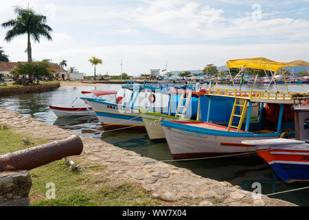 Kleine touristische Stadt Paraty am Tage der Pfingsten - ein katholischer Feiertag Stockfoto