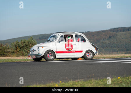 Michelstadt, Hessen, Deutschland, Fiat Abarth 500, 600 ccm, 40 PS, auf der Veranstaltung Pista & Piloti Stockfoto