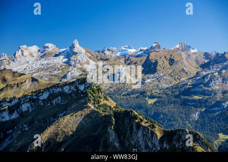 Die Schwyzer Uri, Klingenstock, Wassberg, Kaiserstock, Aussicht vom Fronalpstock Stockfoto