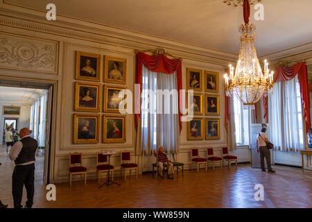 Allgemeine Ansicht der Schönheitengalerie König Ludwigs I., Schloss Nymphenburg (Schloss Nymphenburg), München, Bayern, Deutschland. Stockfoto