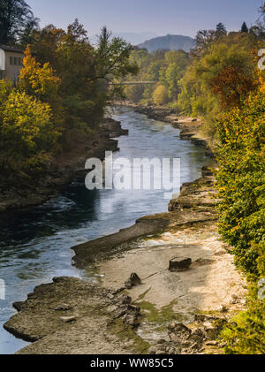 Flusslandschaft an der Aare in der Nähe von Brugg im Kanton Aargau Stockfoto