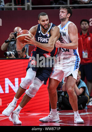 Rudy Gobert (Frankreich) gegen Argentinien. FIBA Basketball Wm China 2019, Halbfinale Stockfoto