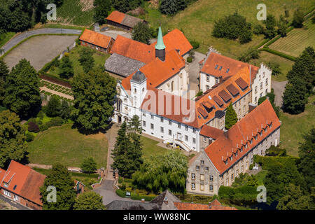 Luftaufnahme, Vinnenberg Abtei - Ort der geistlichen Erfahrungen, Landgasthof - zum kÃ¼hlen Grunde, Bever, State Forest Vinnenberger Busch, Warendorf, MÃ¼nsterland, Nordrhein-Westfalen, Deutschland, Europa Stockfoto