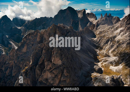 Dolomiten, Rosengarten, Valle del Vajolet, Crepe di Lausa, Gran Croh, Mugoni, Luftaufnahme, Trentino, Italien Stockfoto