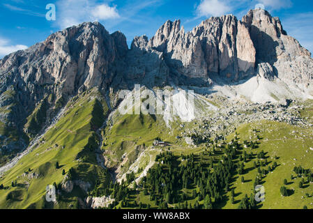 Dolomiten, Langkofel Gruppe, Pian di Sass, Grohmann, FÃ¼nffingerspitze, Langkofel, Plattkofel, Zahnkofel, Luftaufnahme, Fassatal , Campitello, Trentino, Italien Stockfoto