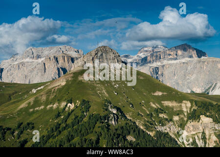 Dolomiten, Col Rodella, Sella Gruppe, Piz Boe, Piz Gralba, Piz Sella, Sella Türme, Luftaufnahme, Fassatal , Campitello, Trentino, Italien Stockfoto