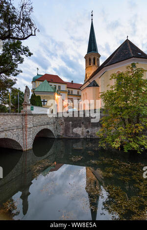 Gumpoldskirchen, Deutschordensschloss (Deutsch um Schloss), Wienerwald, Wienerwald, Niederösterreich, Österreich Stockfoto