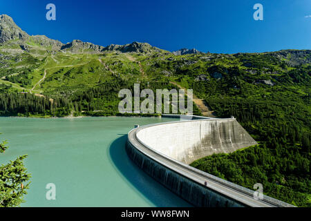 Landschaft am Kops Stausee in der Nähe von GaltÃ¼r zwischen der Silvretta und Ferwall Gruppe in Vorarlberg, Österreich Stockfoto