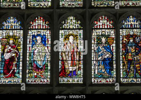 England, Kent, Canterbury, die Kathedrale von Canterbury, der Kapitelsaal, Glasfenster der mittelalterlichen Könige von England Stockfoto