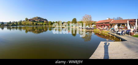 Riegersburg, die Stadt und die Burg Riegersburg, See Seebad, Restaurant in Steirisches Thermenland - Oststeiermark, Steiermark, Steiermark, Österreich Stockfoto