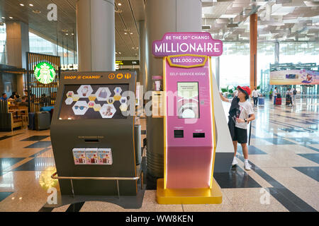 Singapur - ca. April 2019: Innere Aufnahme der Flughafen Singapur Changi. Stockfoto