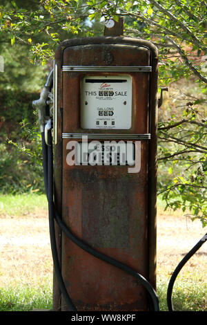 Gebrauchs Tankstellenpumpen in den USA Stockfoto