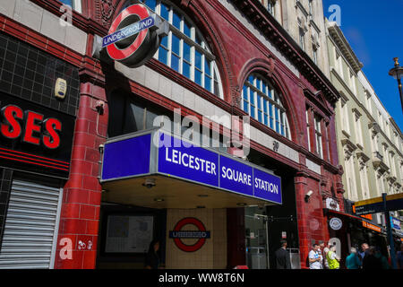 London, Großbritannien. 13 Sep, 2019. Eine Außenansicht von Leicester Square in London. Credit: Dinendra Haria/SOPA Images/ZUMA Draht/Alamy leben Nachrichten Stockfoto