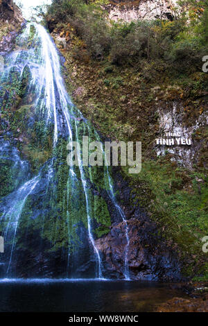 Thac Tinh Yeu Wasserfall, die in Hoang Lien Nationalpark liegt in der Nähe von Sapa Vietnam Asien Stockfoto