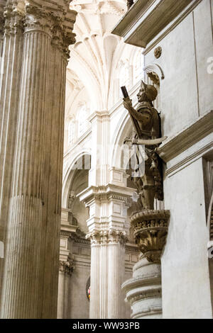 Das wunderschöne, handgefertigte Innere der Kathedrale von Granada, Granada, Spanien. Stockfoto