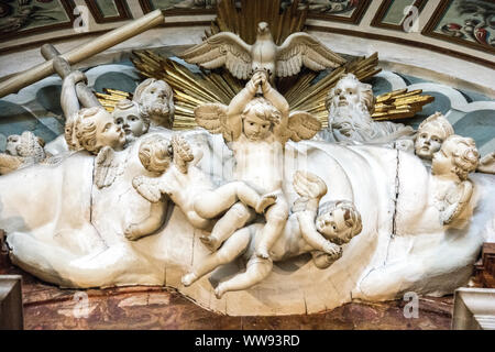 Das wunderschöne, handgefertigte Innere der Kathedrale von Granada, Granada, Spanien. Stockfoto