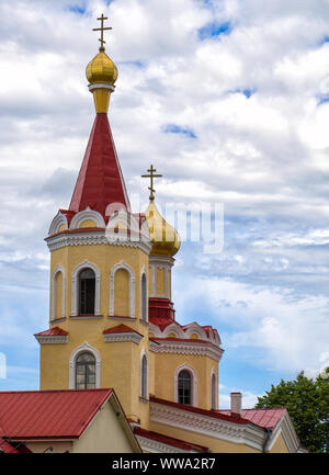 Kirche der Geburt der Mutter Gottes in Rakvere, Estland. Stockfoto