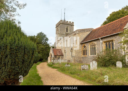 Die mittelalterliche Kirche St. Peter Benington, innerhalb einer Bailey, Stevenage, Hertfordshire, England, Vereinigtes Königreich. Stockfoto