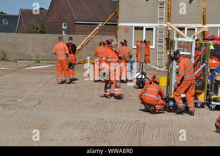 East Sussex Fire Rescue Service Training, Suche und Rettung Szenario Stockfoto