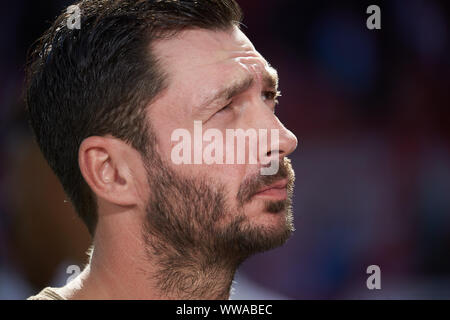 Mainz, Deutschland. 14 Sep, 2019. Fussball: Bundesliga, FSV Mainz 05 - Hertha BSC, 4. Spieltag im Opel Arena. Mainz Trainer Sandro Schwarz. Quelle: Thomas Frey/dpa - WICHTIGER HINWEIS: In Übereinstimmung mit den Anforderungen der DFL Deutsche Fußball Liga oder der DFB Deutscher Fußball-Bund ist es untersagt, zu verwenden oder verwendet Fotos im Stadion und/oder das Spiel in Form von Bildern und/oder Videos - wie Foto Sequenzen getroffen haben./dpa/Alamy leben Nachrichten Stockfoto