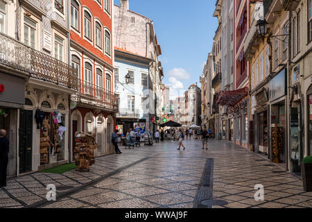 Ferreira Borges Straße in der Innenstadt von Coimbra Stockfoto