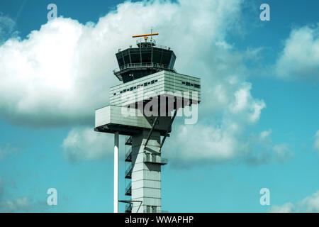 Flughafen Leipzig-Halle control tower Deutschland Stockfoto