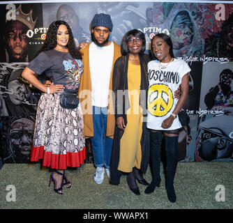 New York, NY - 13. September 2019: Faith Evans, Christopher Jordan Wallace, Voletta Wallace, T'Yanna Wallace besuchen Optimo feiert die notorische B.I.G. mit "Biggie inspiriert" Wandmalerei Kunst präsentieren Ausstellung & Feier bei William Vale Hotel Stockfoto