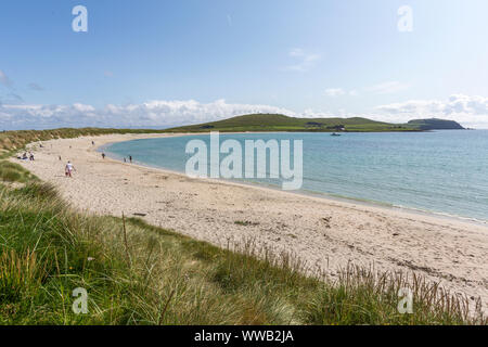 Die Menschen im Westen Voe Strand Shetland, Festland, Shetlandinseln, Schottland, Großbritannien Stockfoto