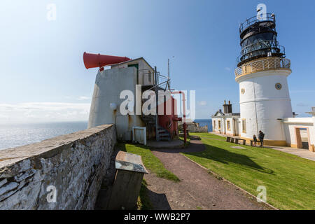 Sumburgh Head Lighthouse Unterkunft, RSPB Sumburgh Head, Festland, Shetlandinseln, Schottland, Großbritannien Stockfoto