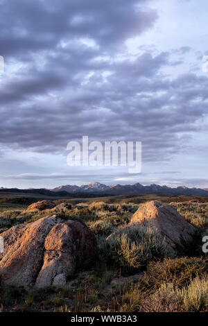 WY 03894-00 ... WYOMING - Ansicht der Wind River Range vom Lander Cutoff Emigrant Trail Road in Sublette County Teil der Great Divide Mountain Bi Stockfoto