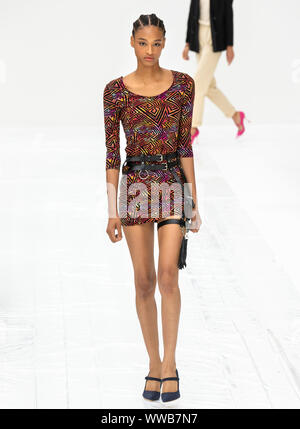 New York, NY-Sept 09, 2019: Janaye Furman Spaziergänge die Landebahn während der Proben für die Carolina Herrera Frühling Sommer 2020 Fashion Show Stockfoto
