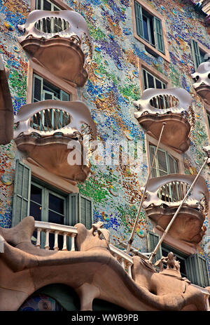 "Detail" von Casa Batllo, von berühmten katalanischen Architekten Antoni Gaudi, Passeig de Gracia, L' Eixample, Barcelona, Spanien. Stockfoto