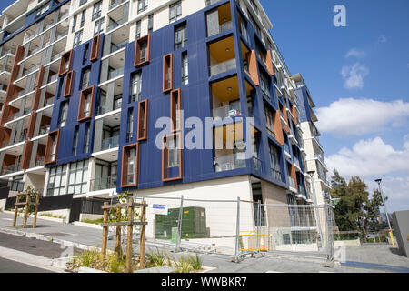 Ryde Sydney, moderne Apartment und Einheiten Gebäude im Sydney Vorort von Ryde, Außen hohes Apartmentgebäude, Australien Stockfoto